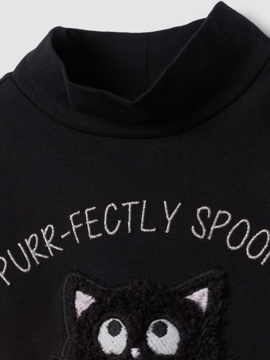 T-shirt nera in cotone elasticizzato con Collo rialzato_6