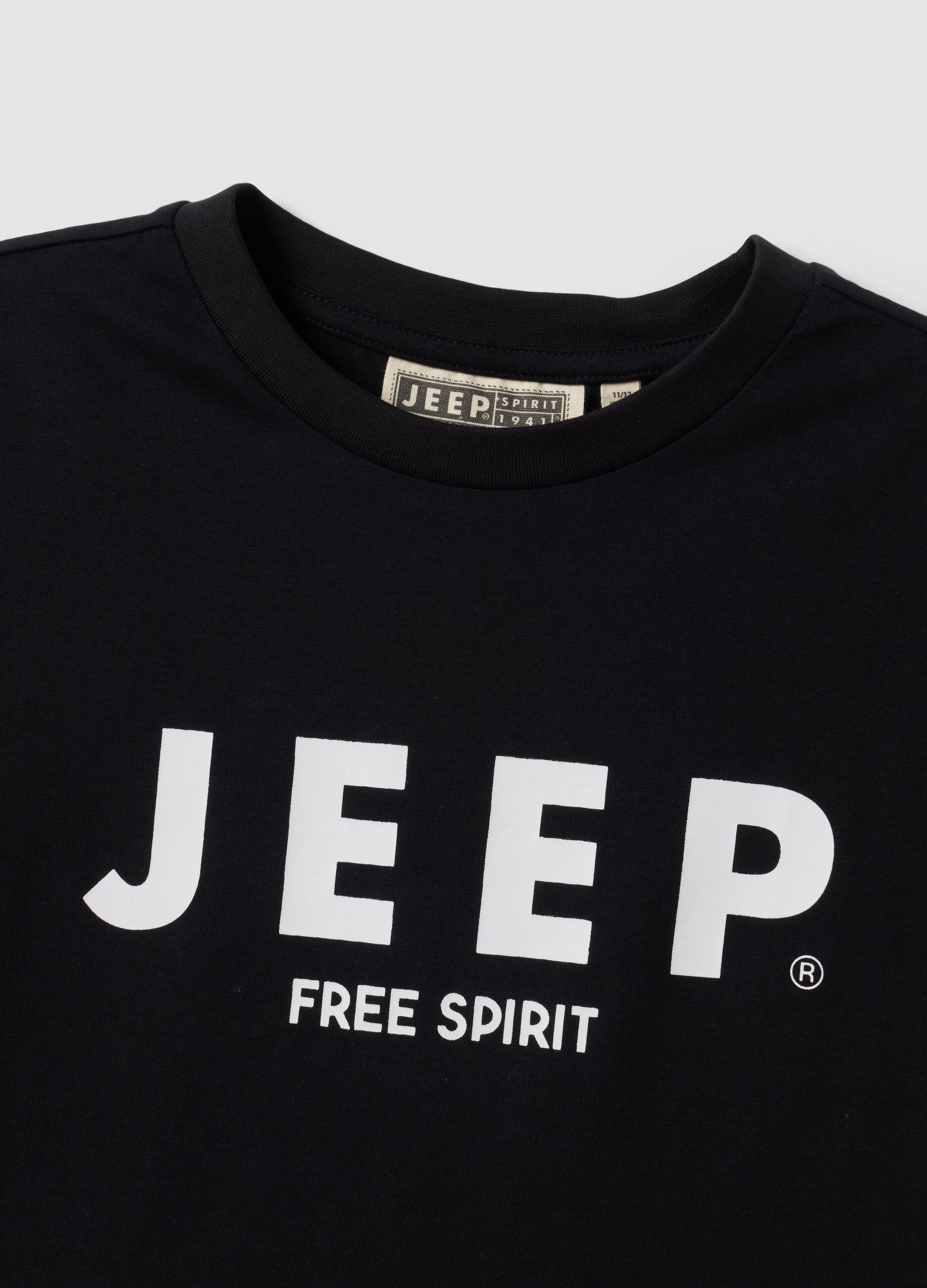 تيشيرت أسود قطني 100% بأكمام قصيرة مع كتابة Jeep
