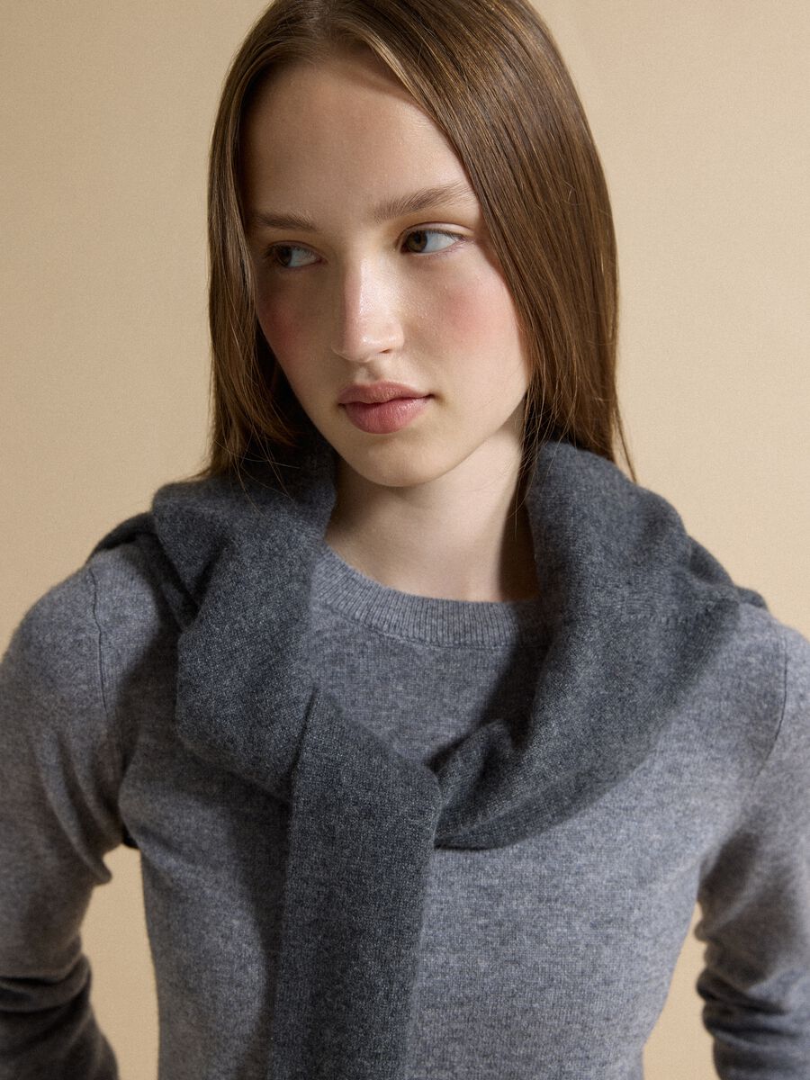 Grey pure cashmere crew-neck jumper_1
