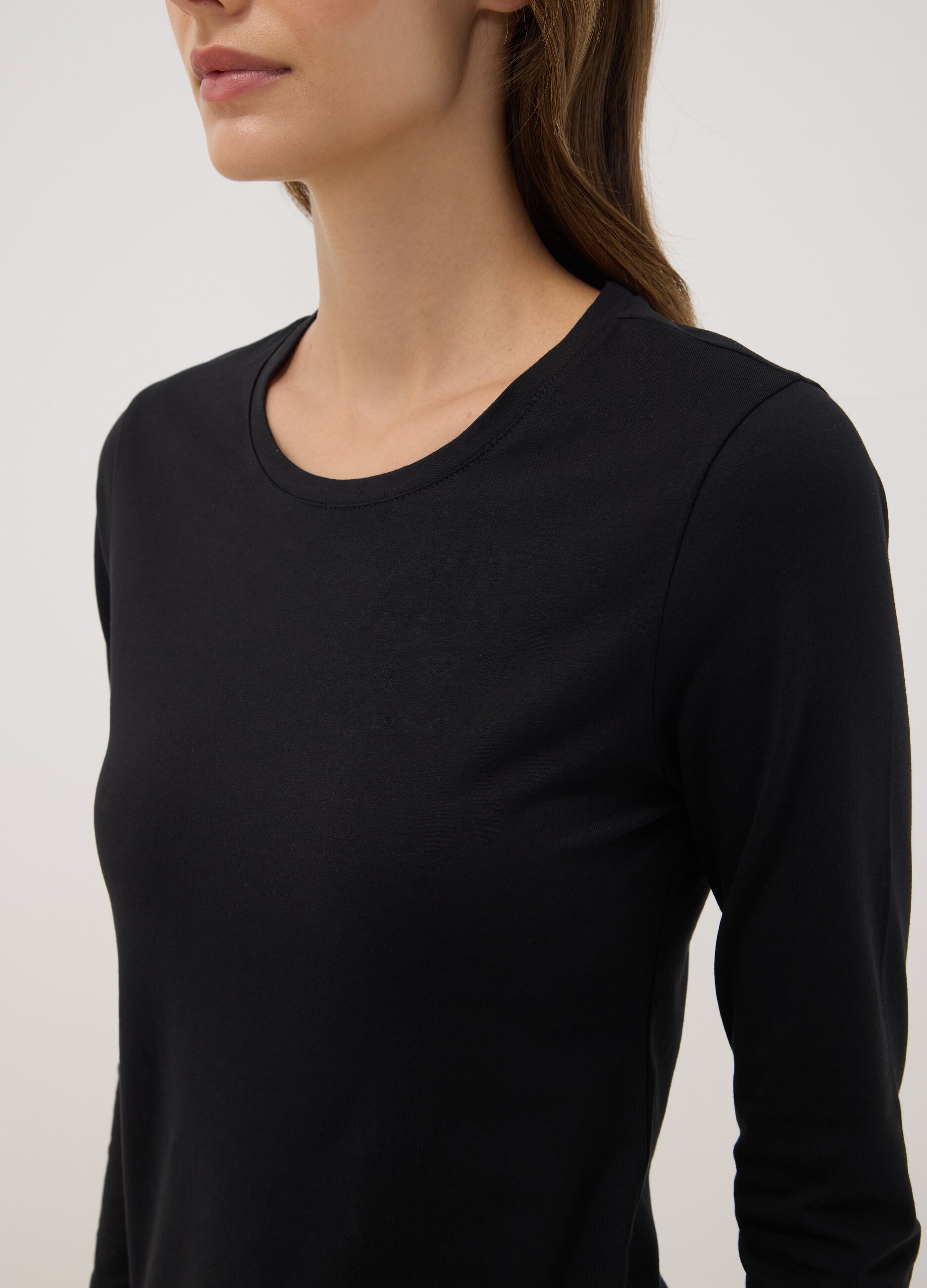 Black stretch organic cotton crew-neck top