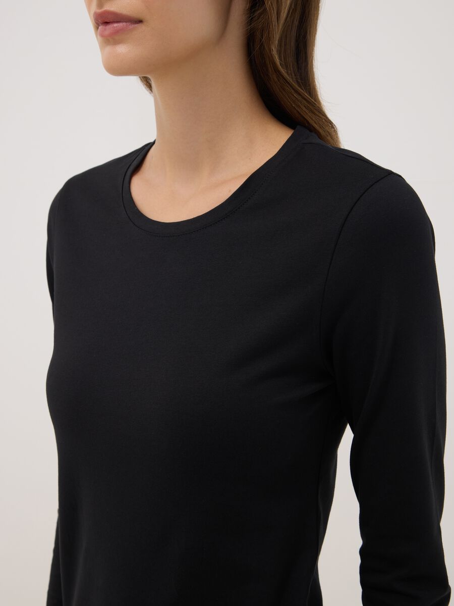 Black stretch organic cotton crew-neck top_2