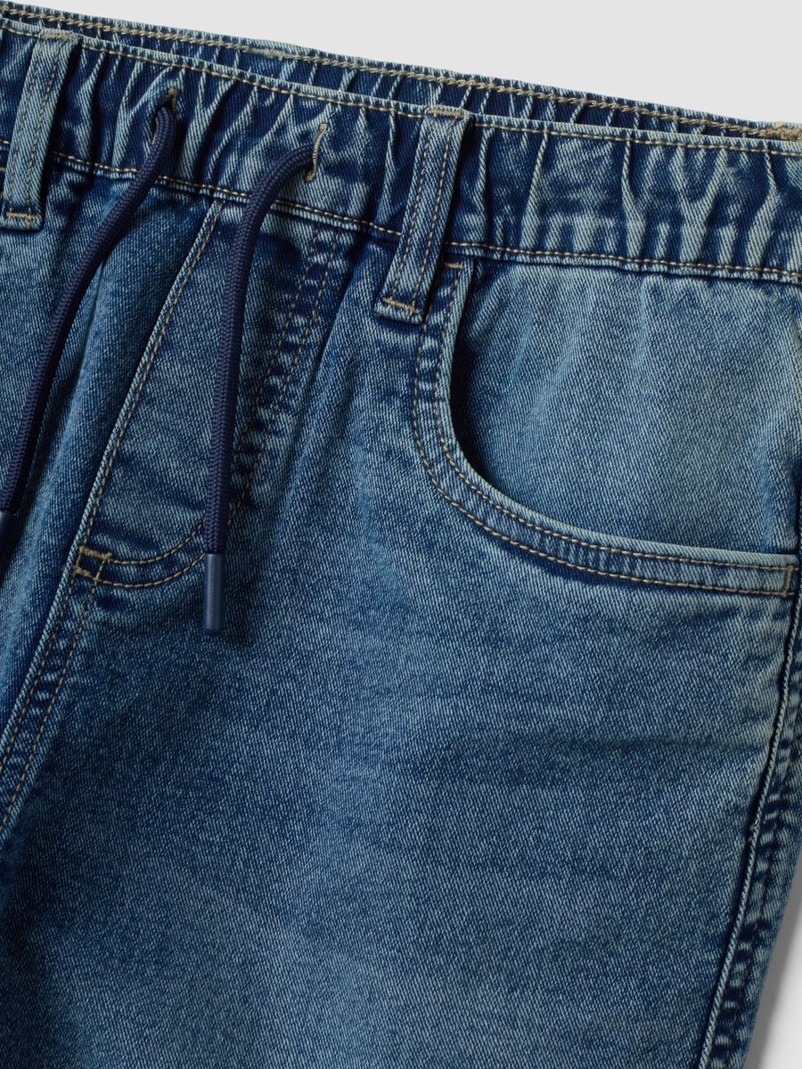 Blue stretch cotton jeans with elasticated waist for boys_5