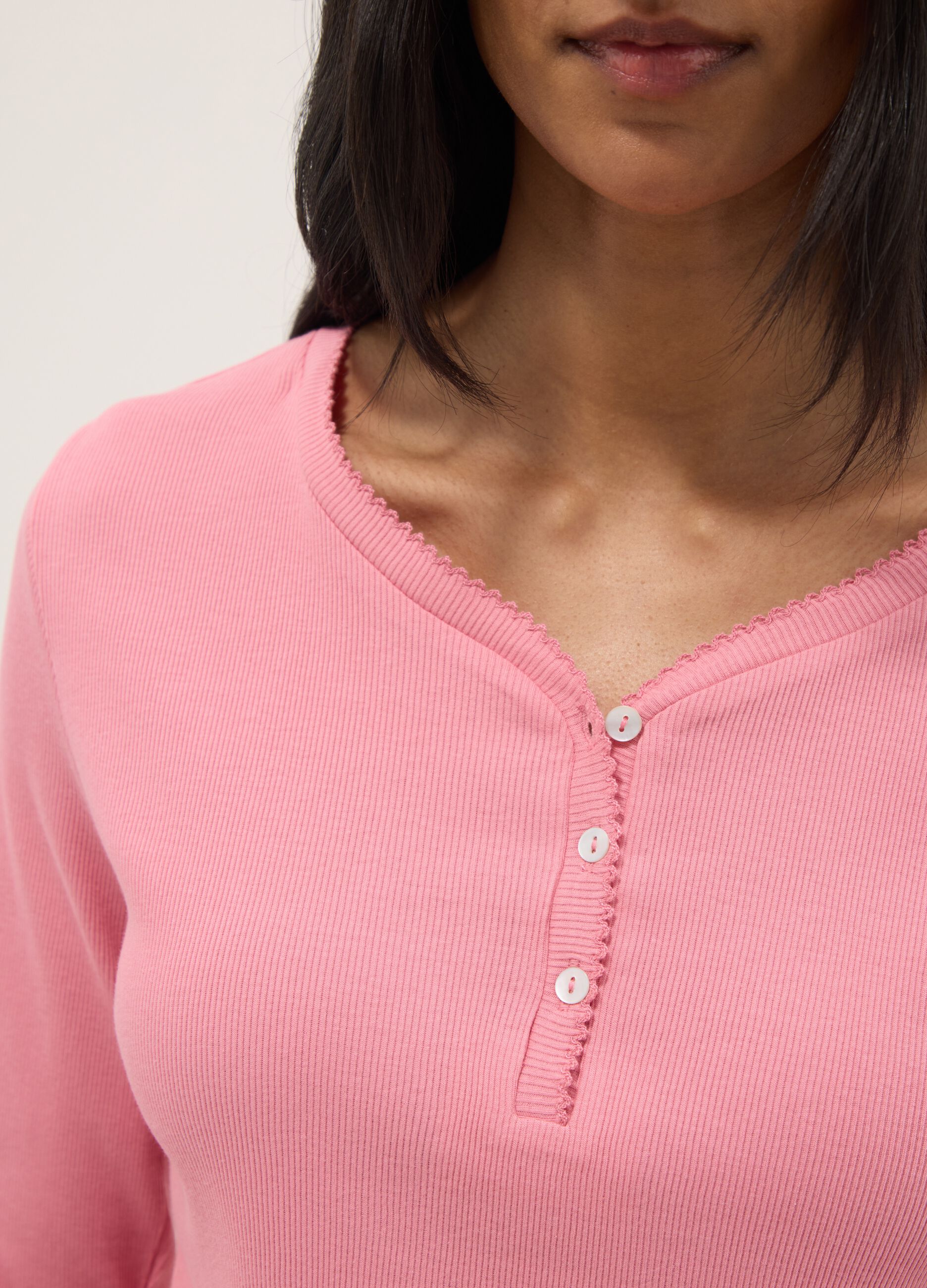 Pure cotton pink pyjama top with serafino neckline, regular fit