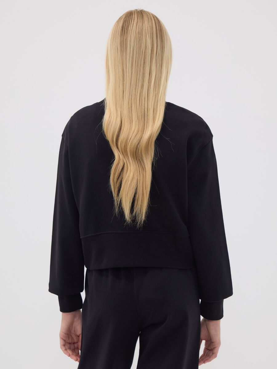 Black sweatshirt in organic cotton and viscose blend with ribbed collar_2