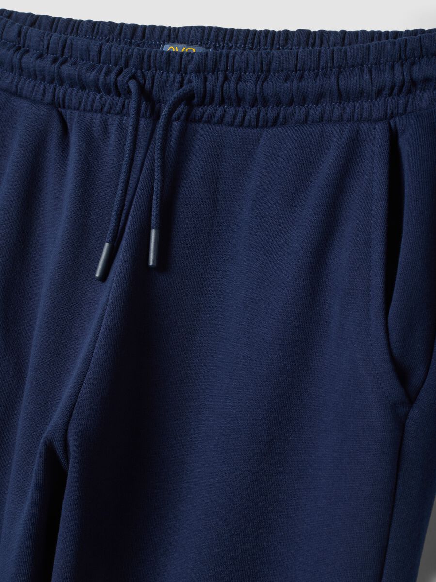 Jogger blu in puro cotone stile college regular fit_2