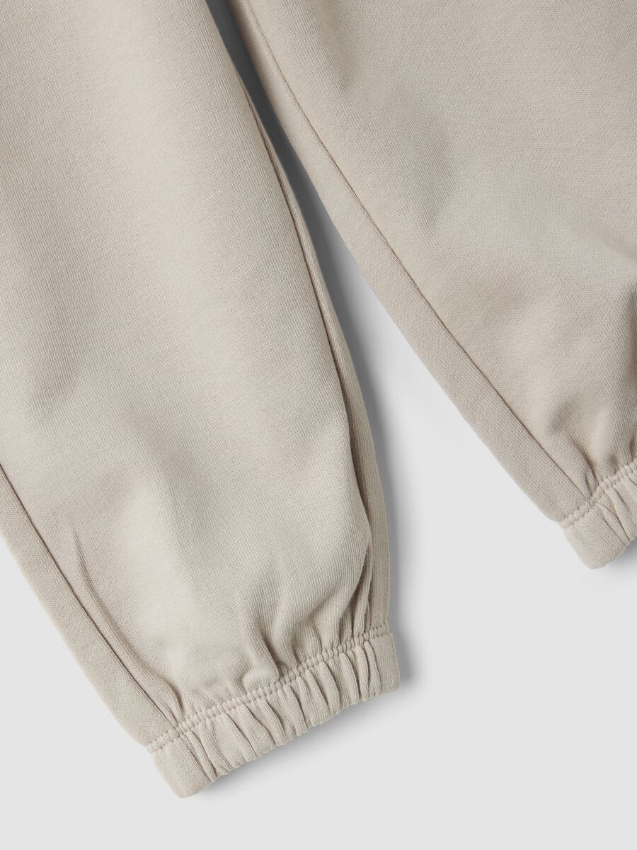 Grey jogger trousers in pure organic cotton with drawstring for baby boy_2