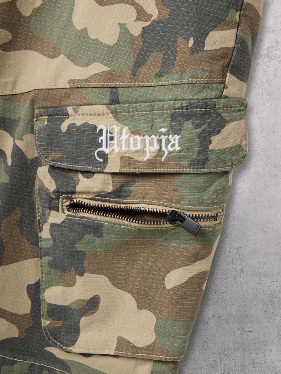 Camo Cargo Shorts_6