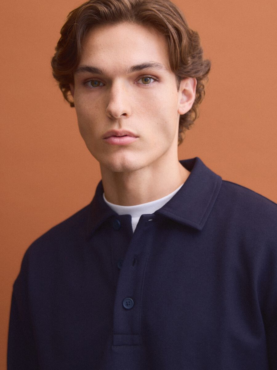 Navy stretch polo-collar sweatshirt with a relaxed fit_2
