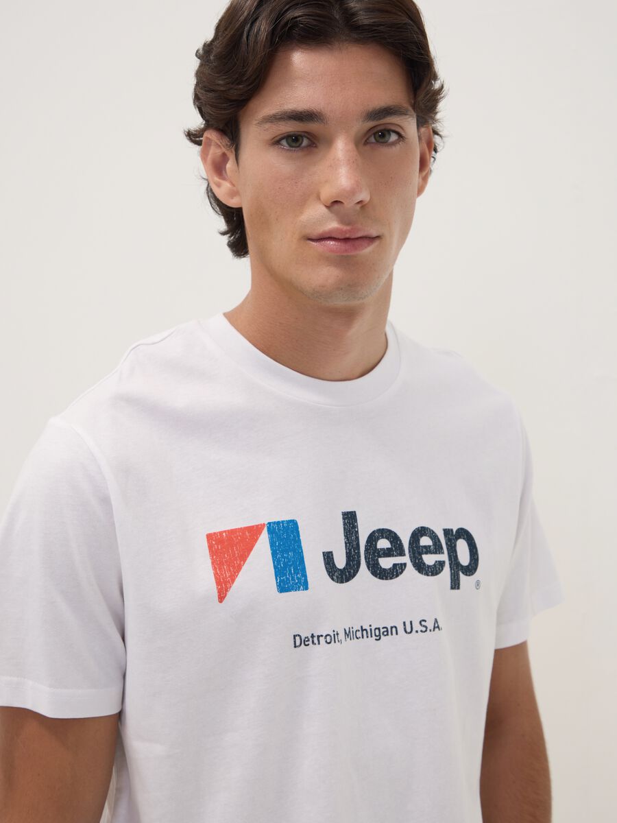 تيشيرت أبيض من قطن خالص بياقة دائرية مع طبعة Jeep_2