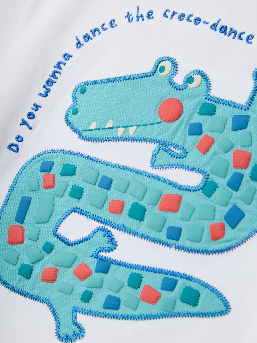 White short-sleeve pure cotton T-shirt with crocodile print for baby boy, oversized fit_3
