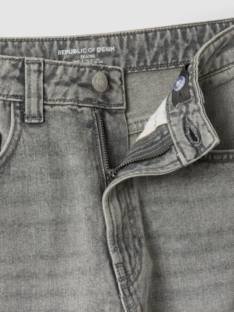Jeans grigi in puro cotone skater fit_1