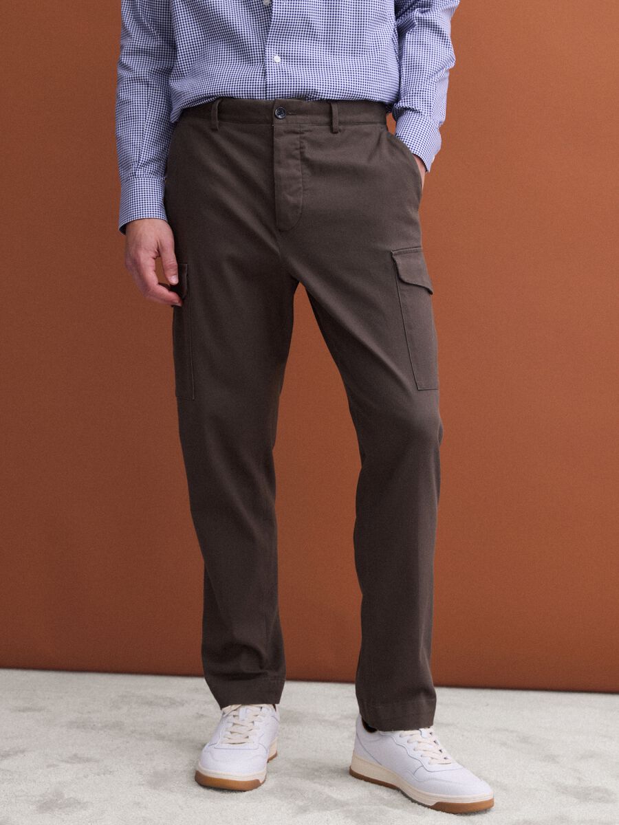 Brown comfort-fit stretch cotton twill cargo trousers_1