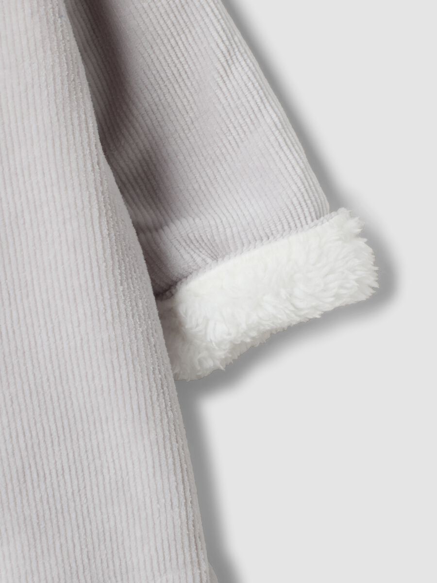 Tutina grigia con cappuccio in cotone organico elasticizzato con stampa Mickey_3