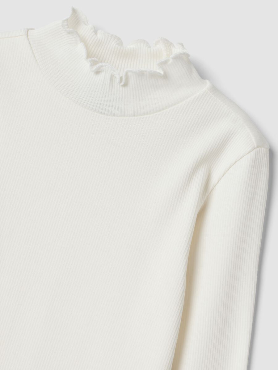 White long-sleeve organic stretch cotton T-shirt with mock neck_2