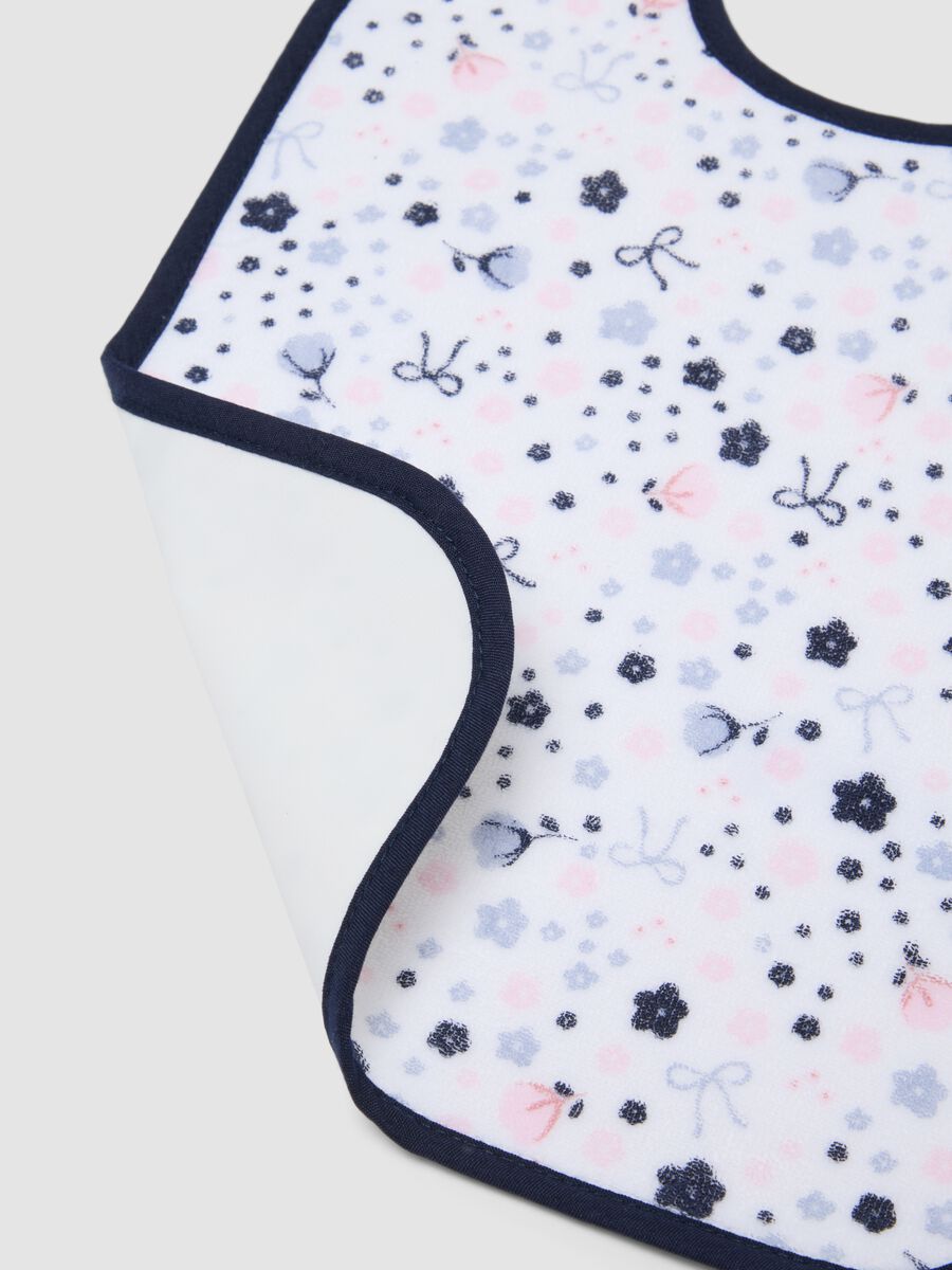 3-pack of multicolour organic cotton blend bibs for baby girls_1