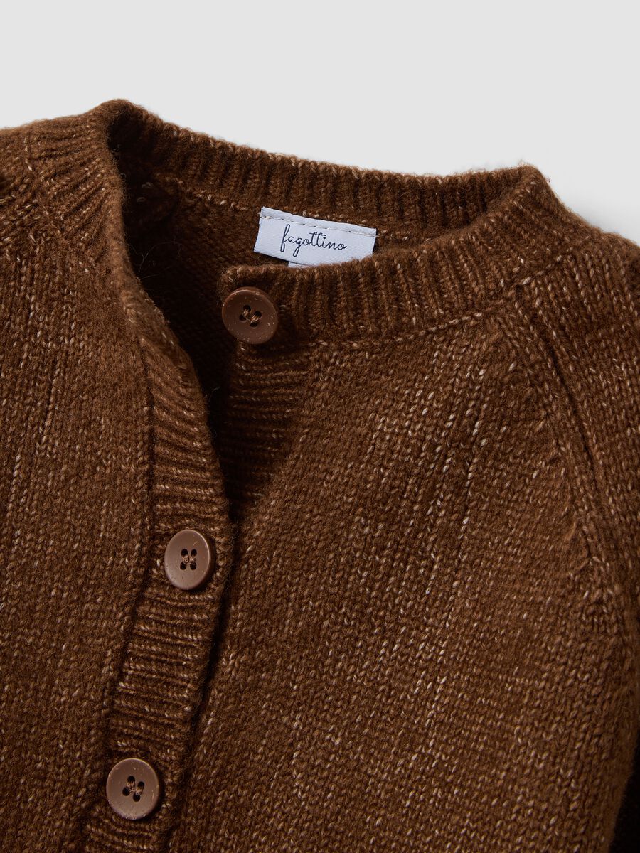 Brown knitted crew-neck cardigan_2
