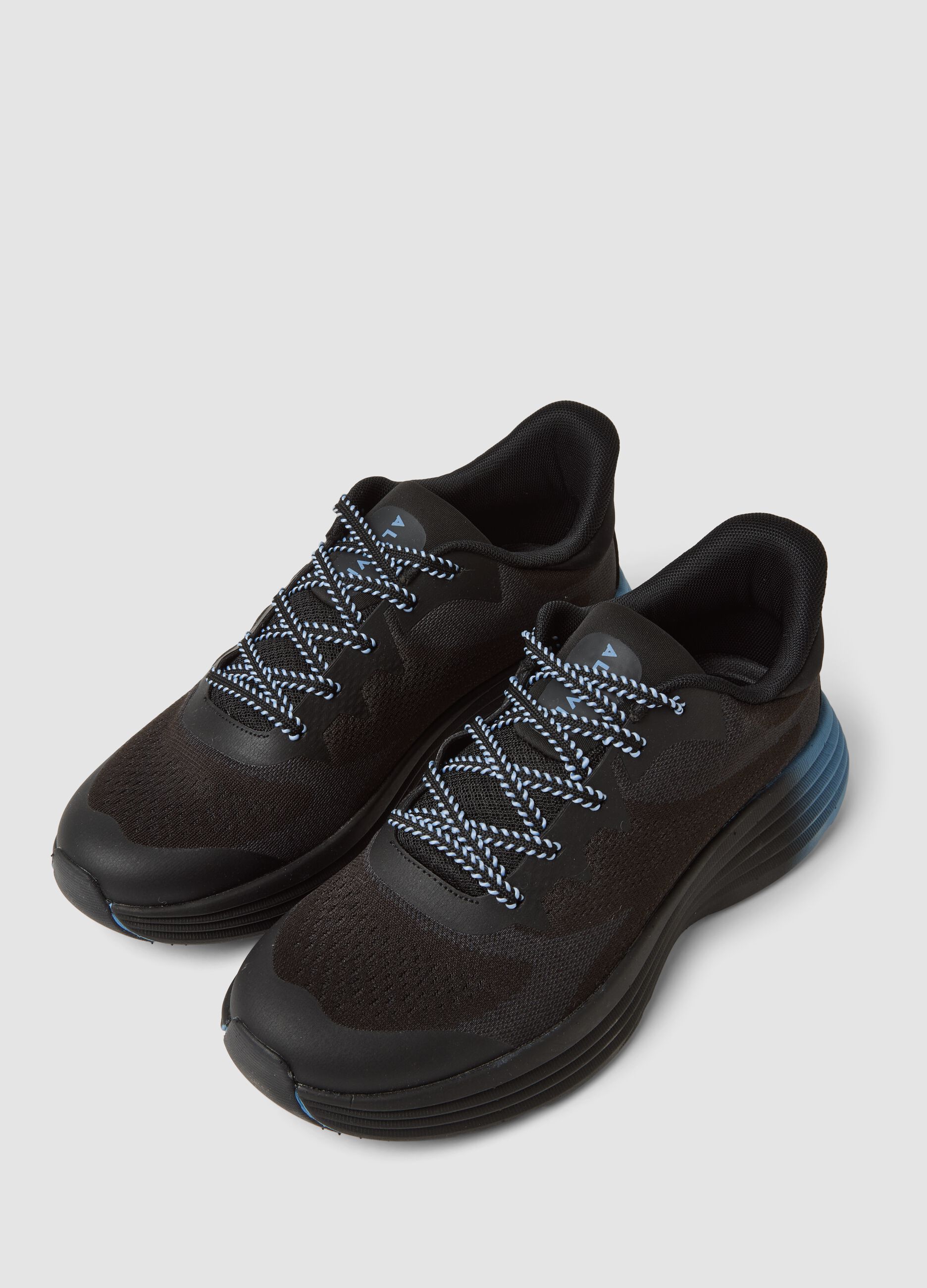Black Outdoor Sneakers with Cushioned Midsole ALTAVIA