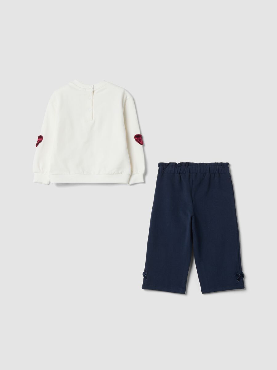Completo over jogging bianco in cotone organico elasticizzato con stampe Minnie_1