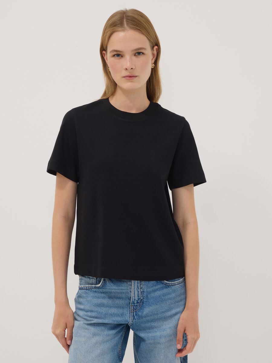 The Iconic Tee relaxed-fit black pure cotton short-sleeve T-shirt_1