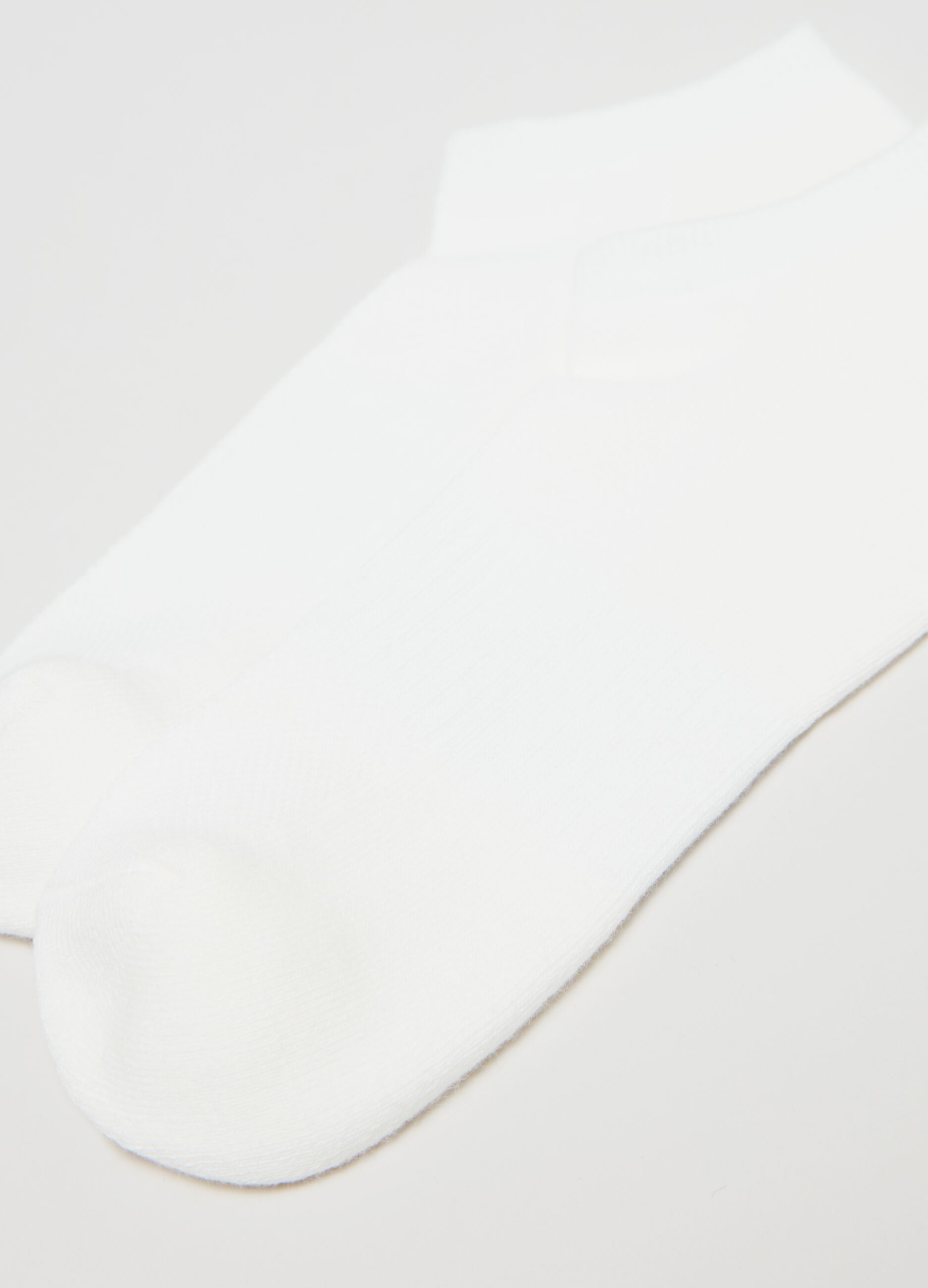Three-pack stretch shoe liners
