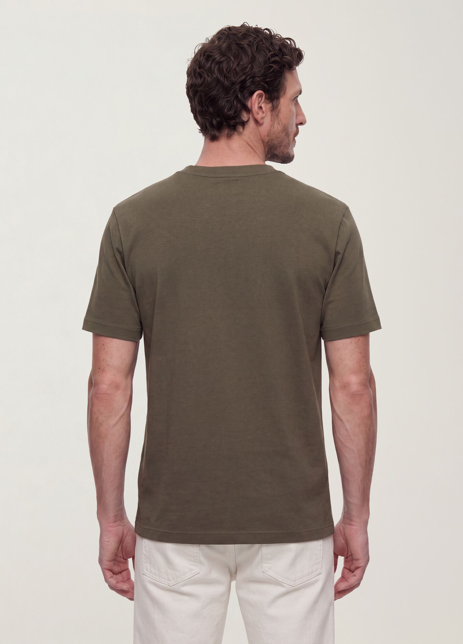 تي شيرت The Iconic Tee أخضر من قطن خالص بأكمام قصيرة وقصّة عادية