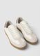 Casual white trainers with contrasting sole_1