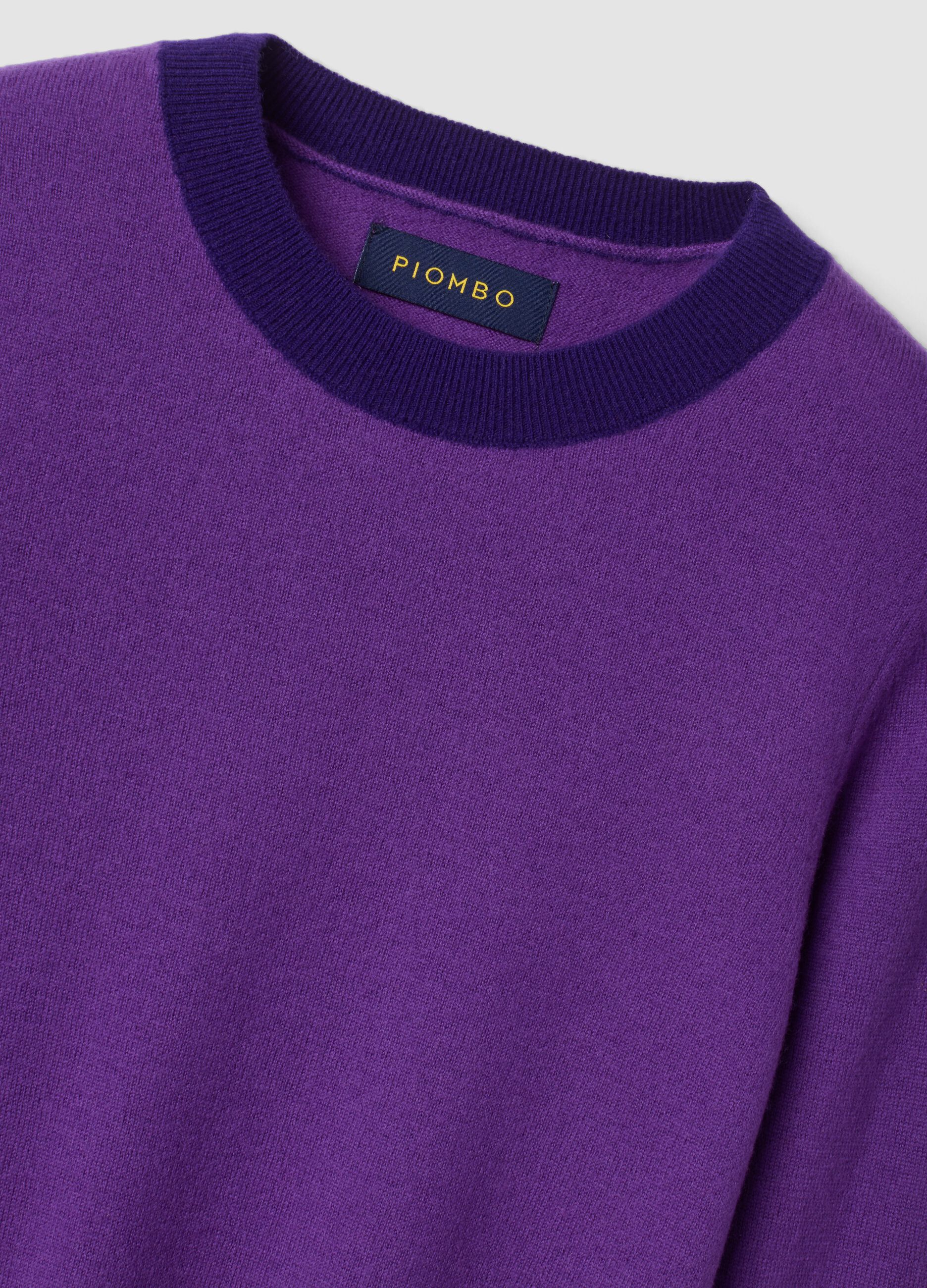 Maglia viola in pura lana girocollo