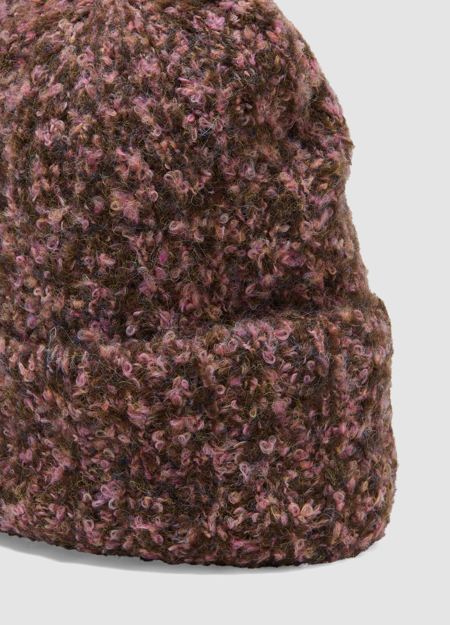 Brown ribbed knit beanie in stretch wool