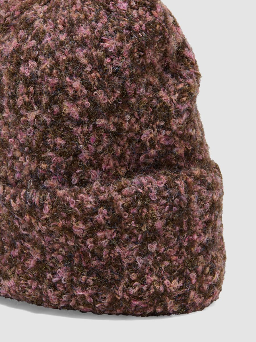 Brown ribbed knit beanie in stretch wool_2