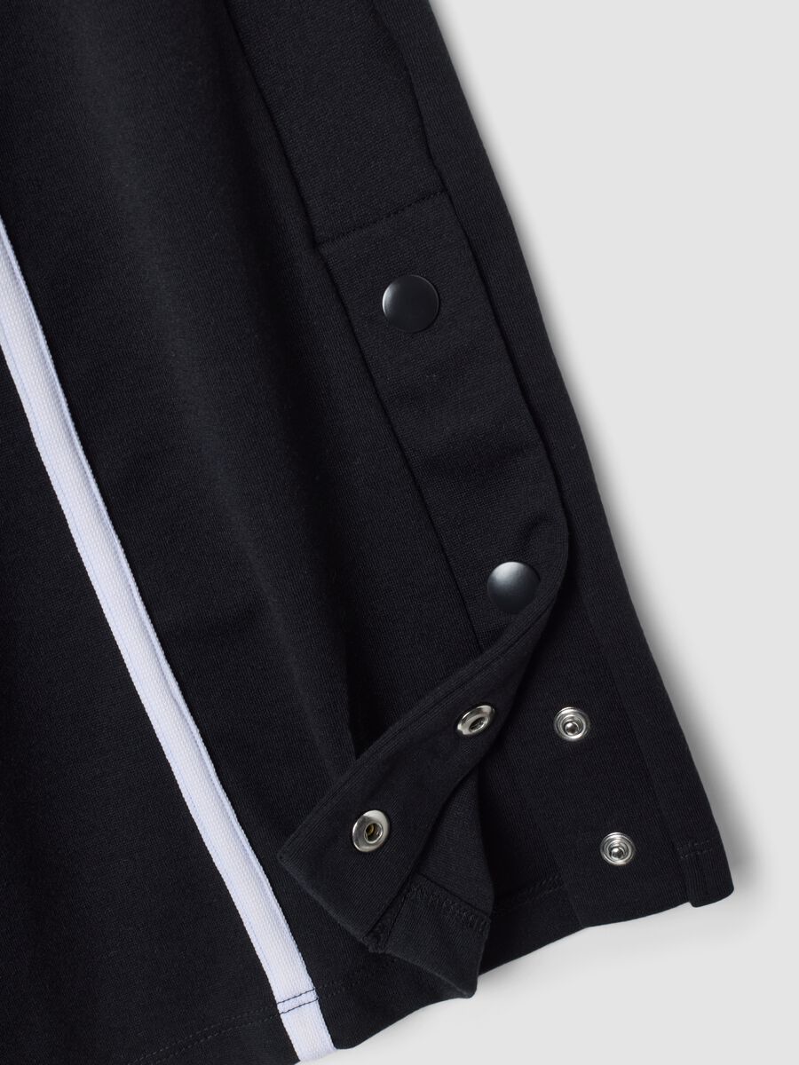 Black wide-leg trousers in stretch viscose with contrast side stripes_2