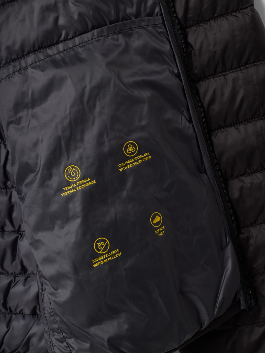 جاكيت Ultralight أسود مبطن بقصة عادية مع سحّاب_5