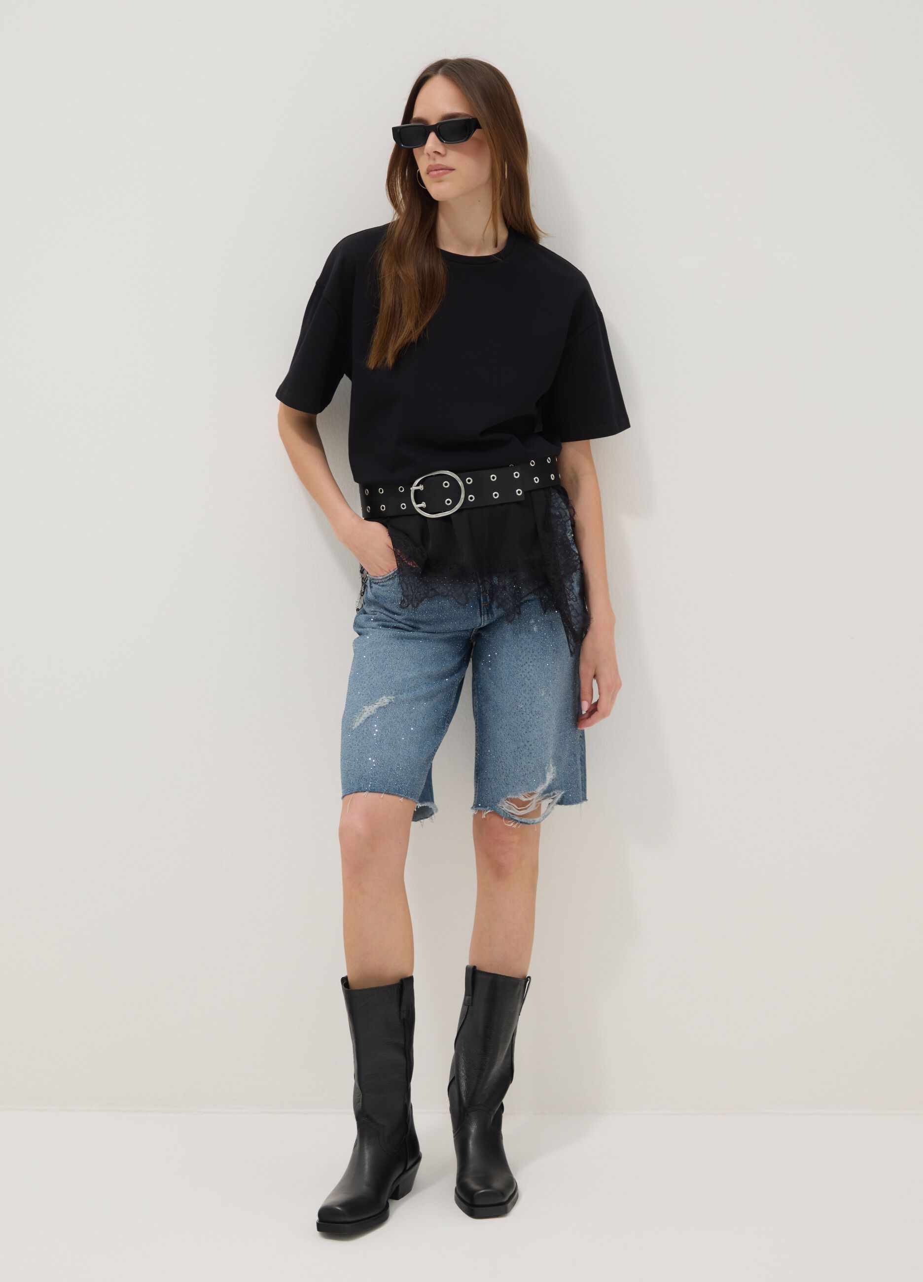 Black pure cotton T-shirt with lace insert, relaxed fit