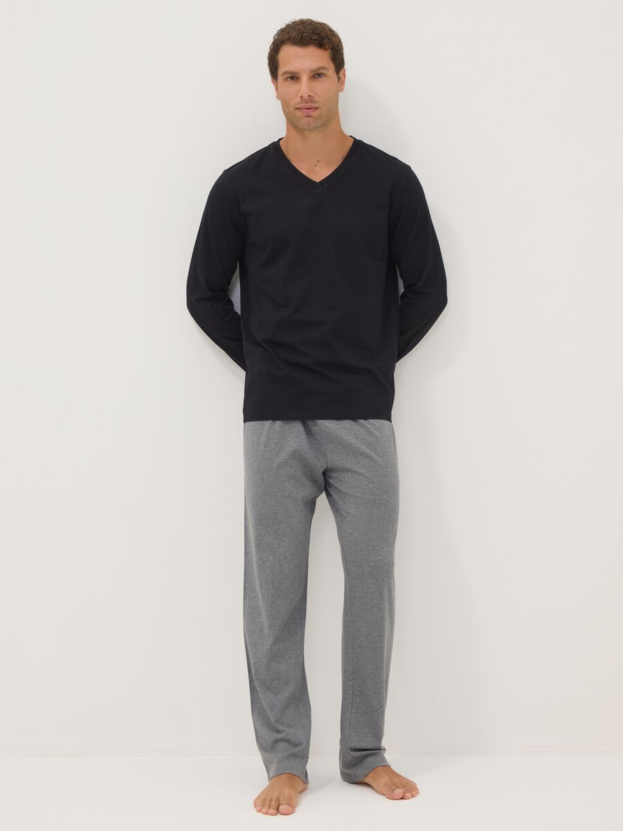 Black and grey pure organic cotton V-neck regular-fit pyjamas_0