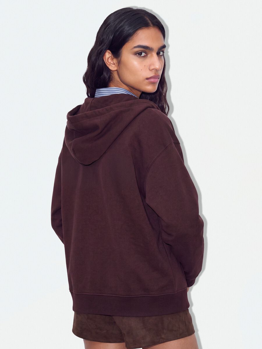 Brown cotton-blend hoodie with "Boston" slogan, relaxed fit_2