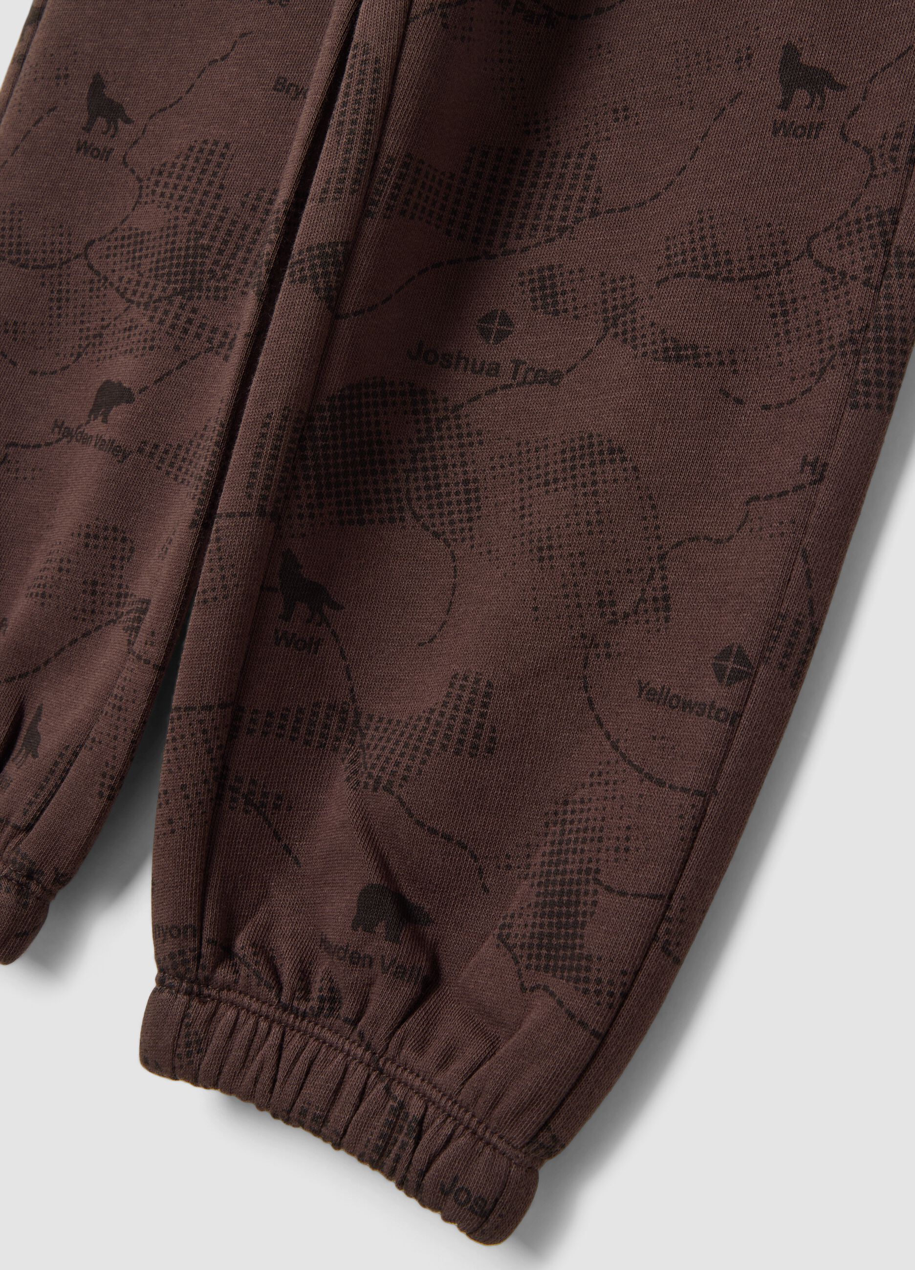 Pantaloni jogger marroni in puro cotone organico over fit