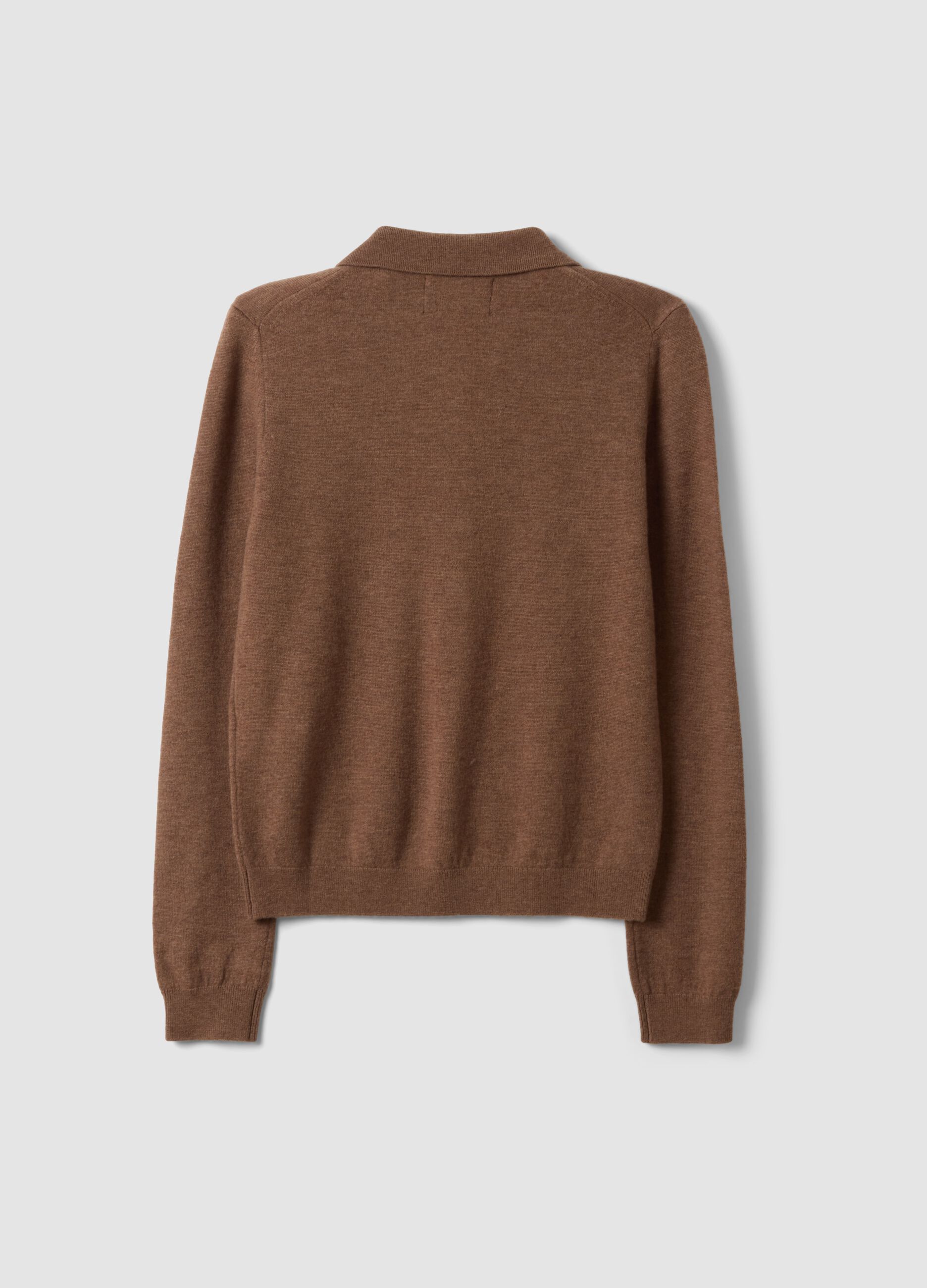 Maglia marrone in pura lana con girocollo