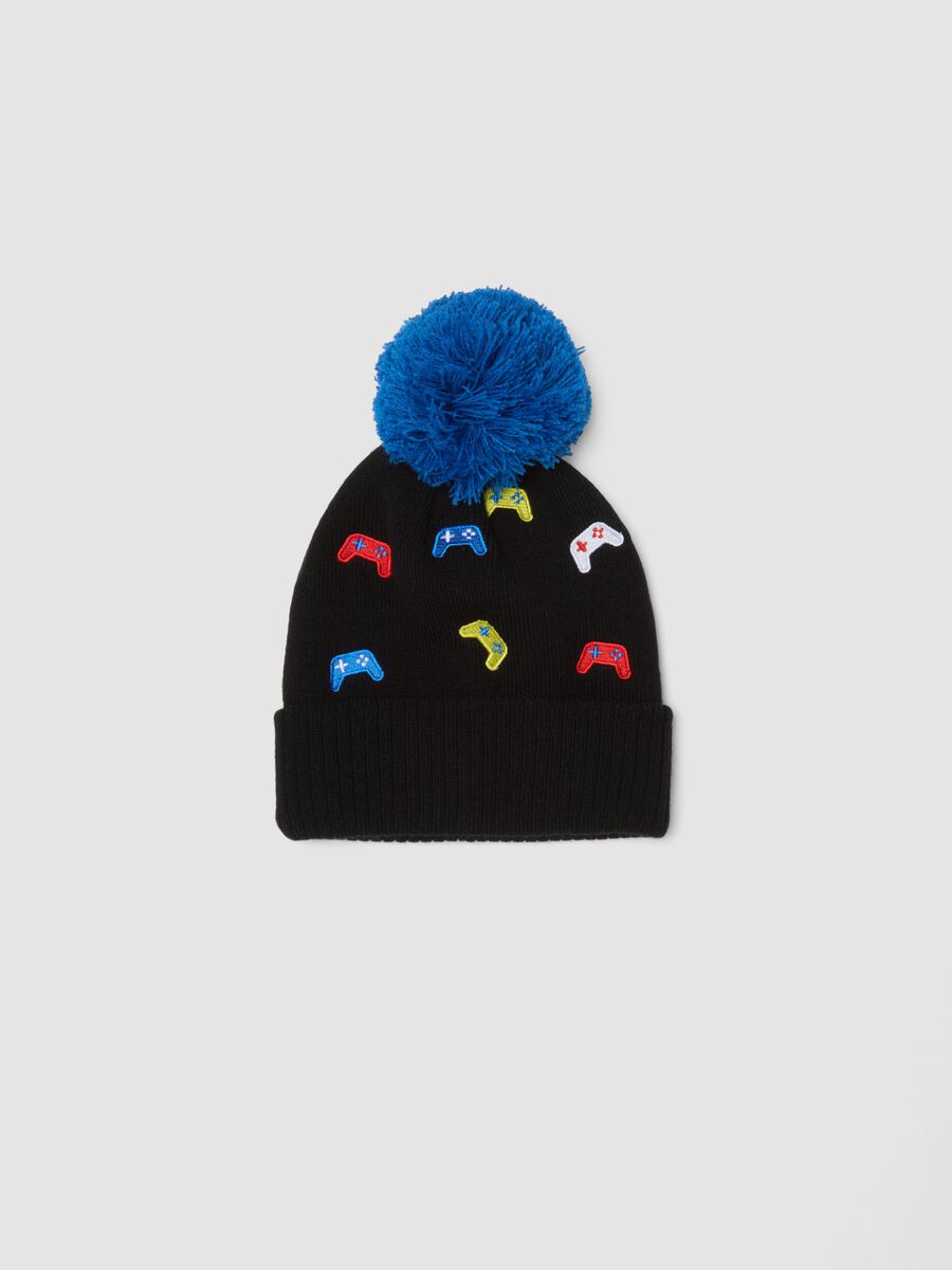 Black hat with blue pompom_0
