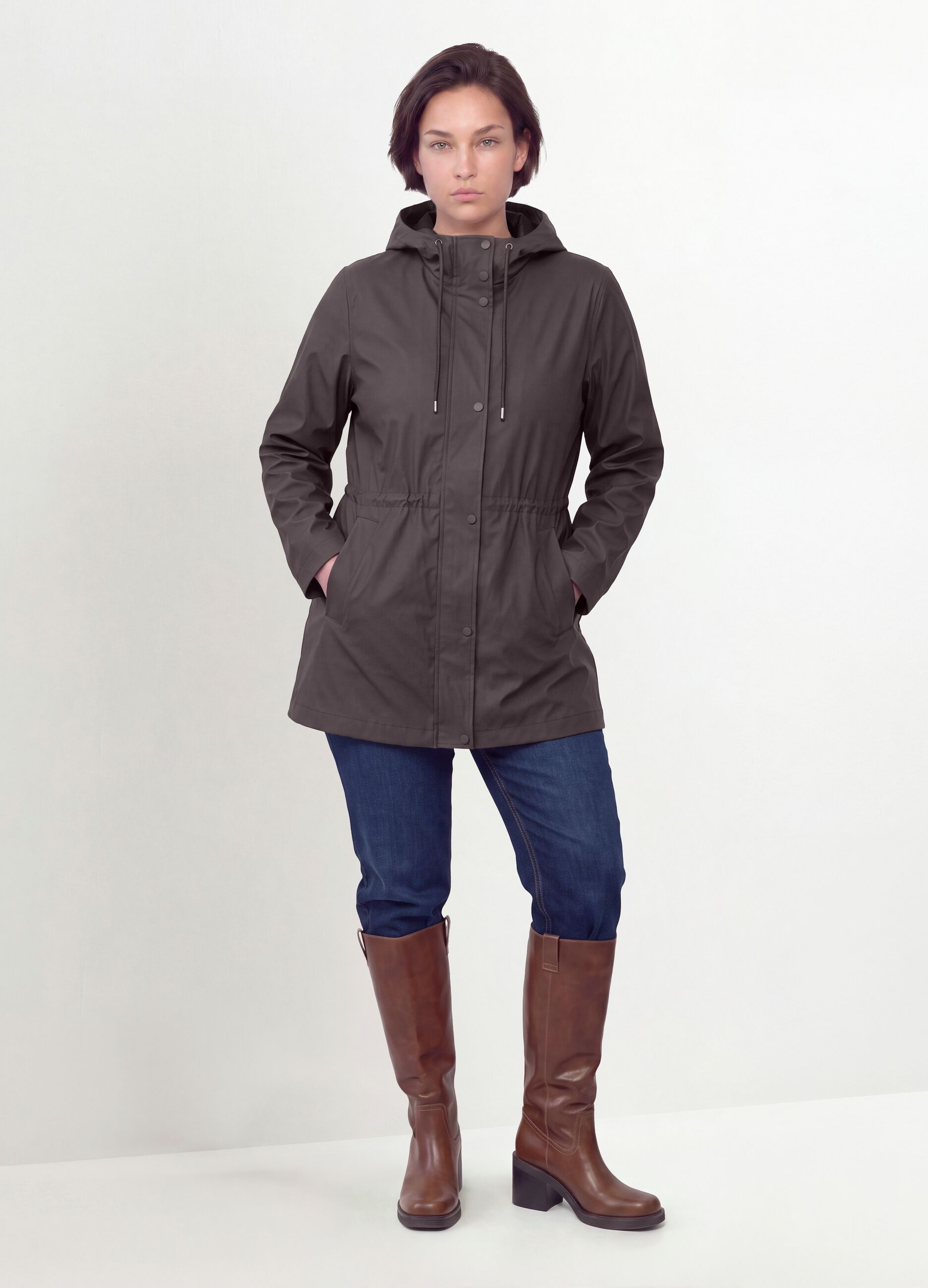 Purple rain jacket with hood, zip and popper fastening, regular fit