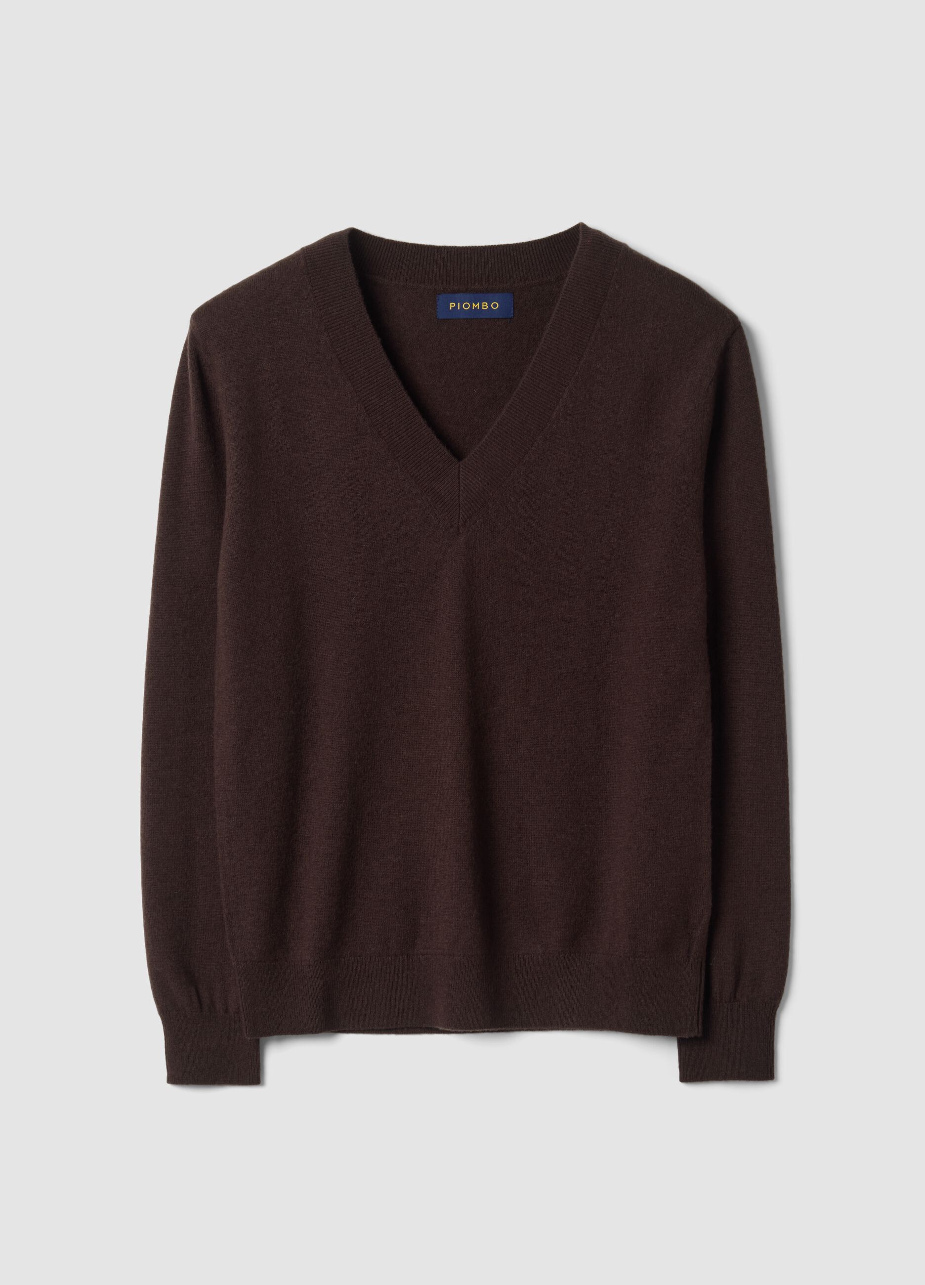 Maglia marrone in pura lana con scollo profondo a V