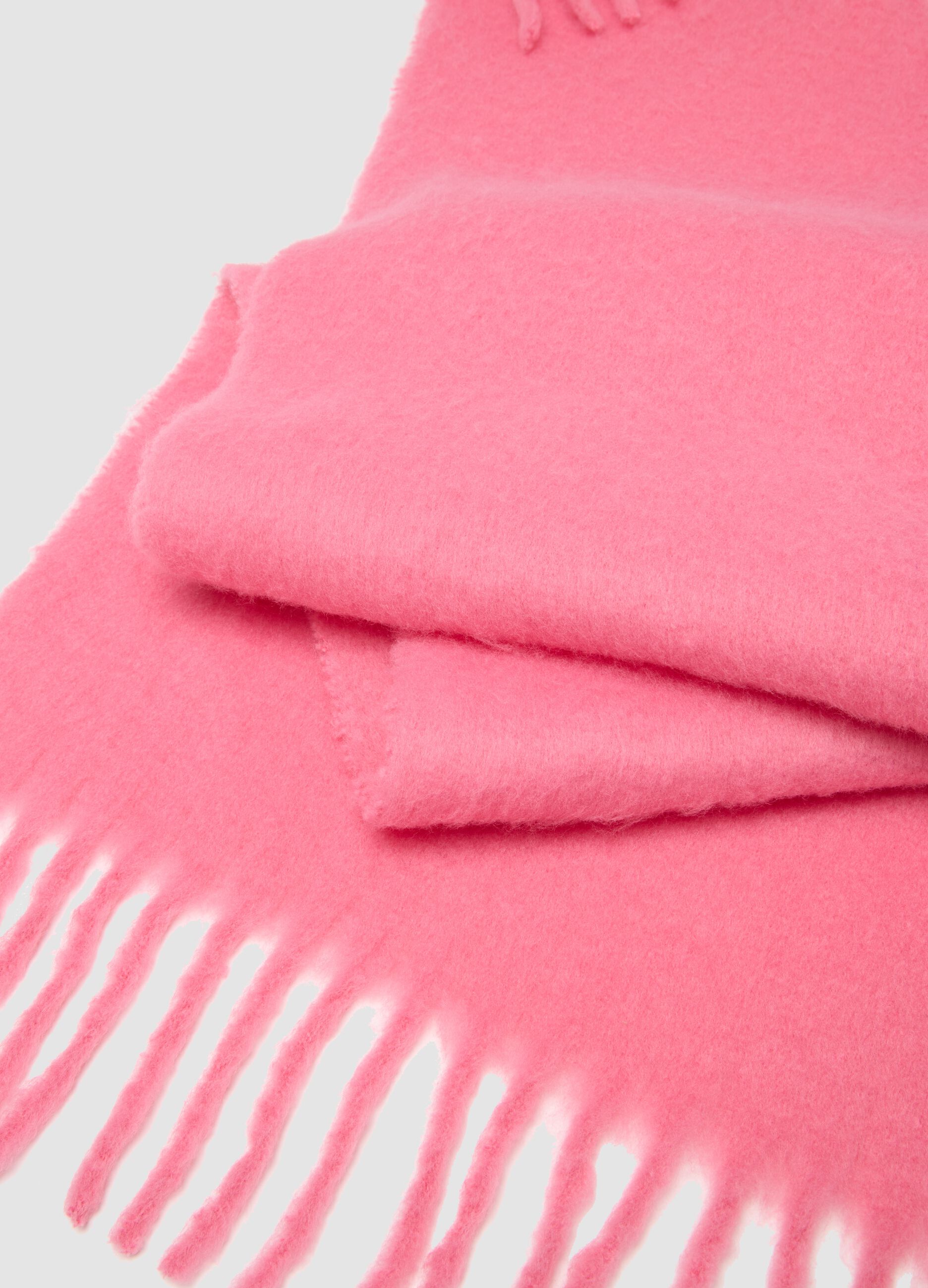 Sciarpa rosa con frange