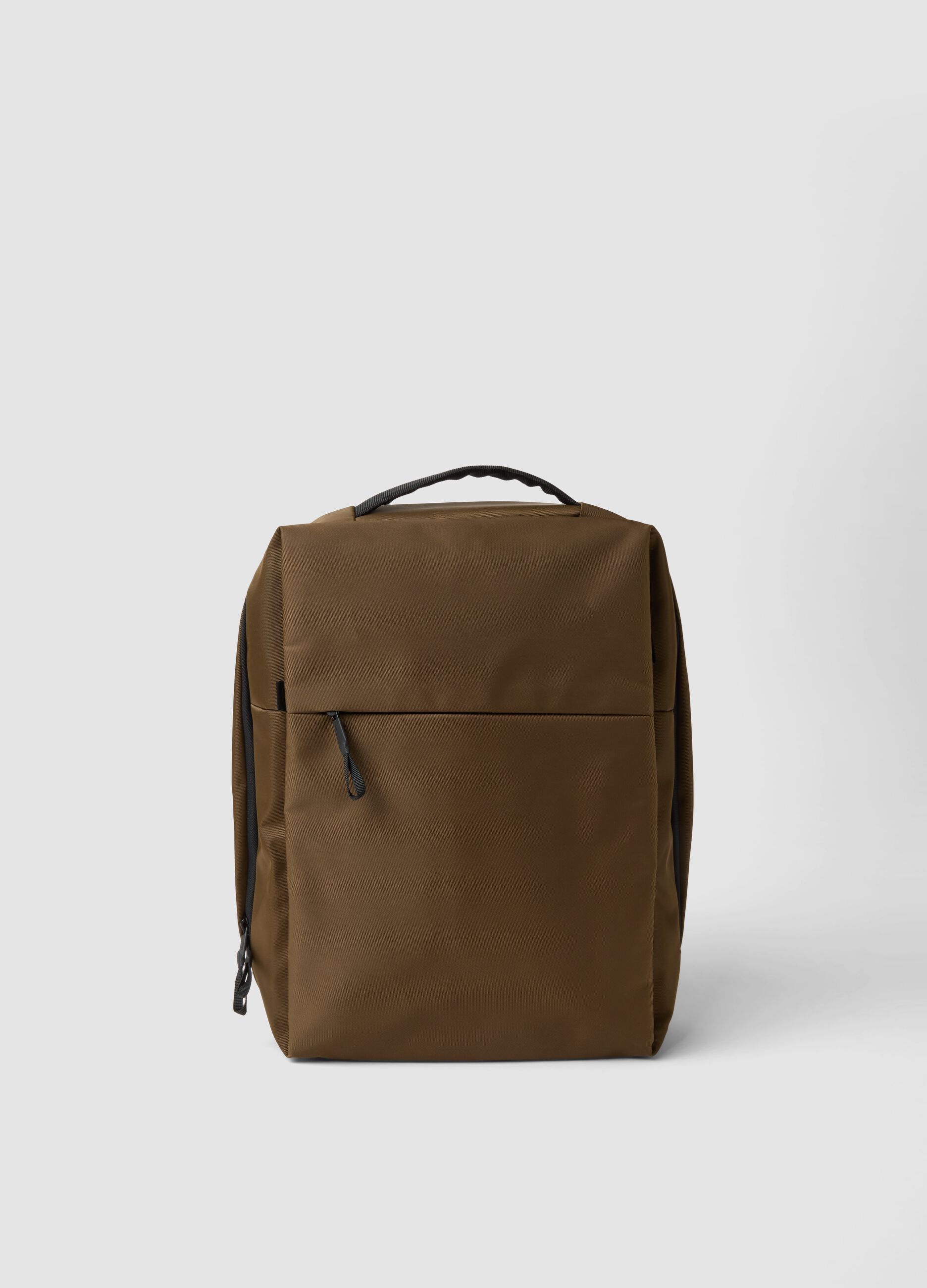 Brown water-repellent backpack with front pocket and padded shoulder straps