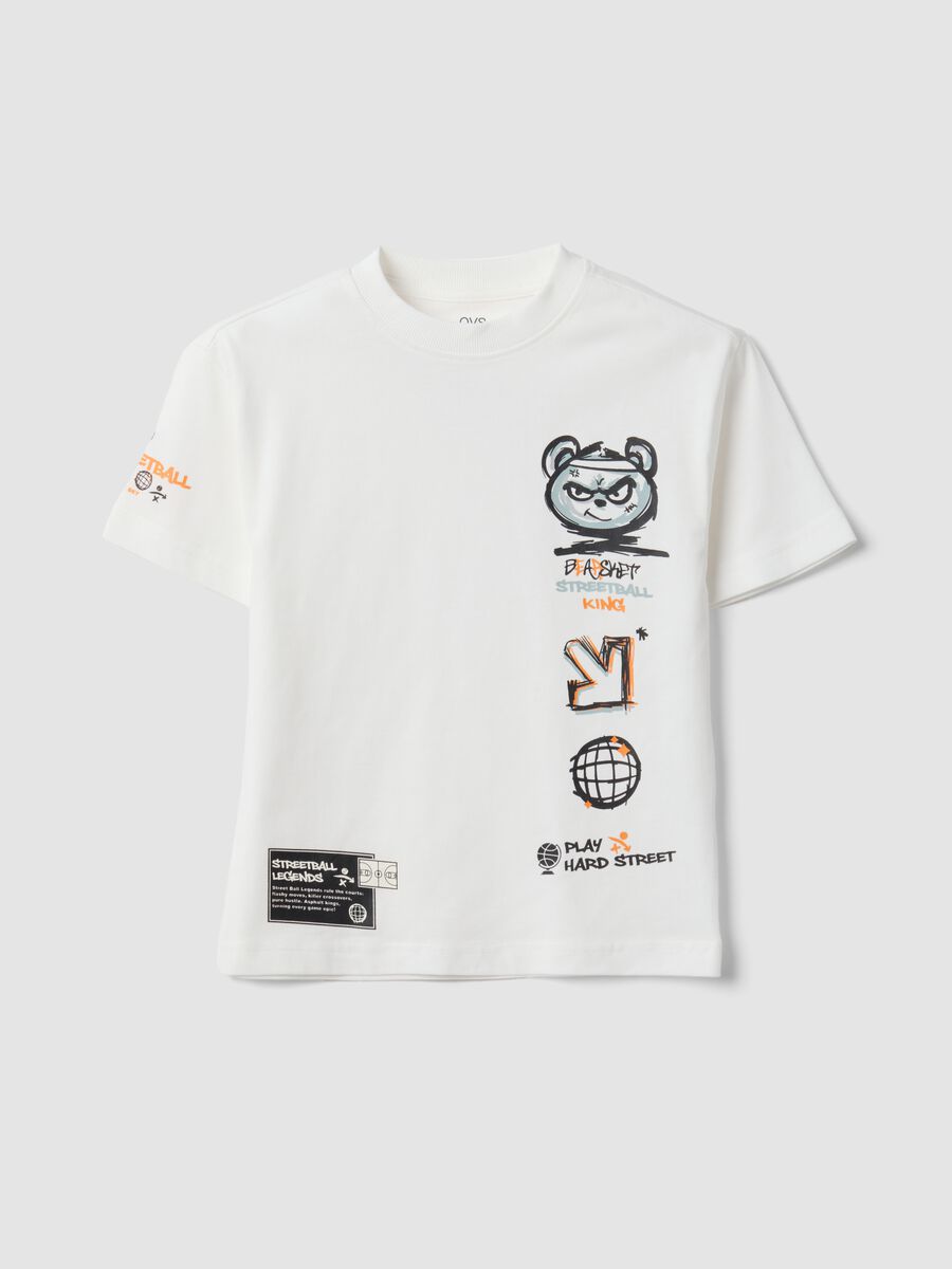 White oversized pure cotton T-shirt with graphic print for boys_0