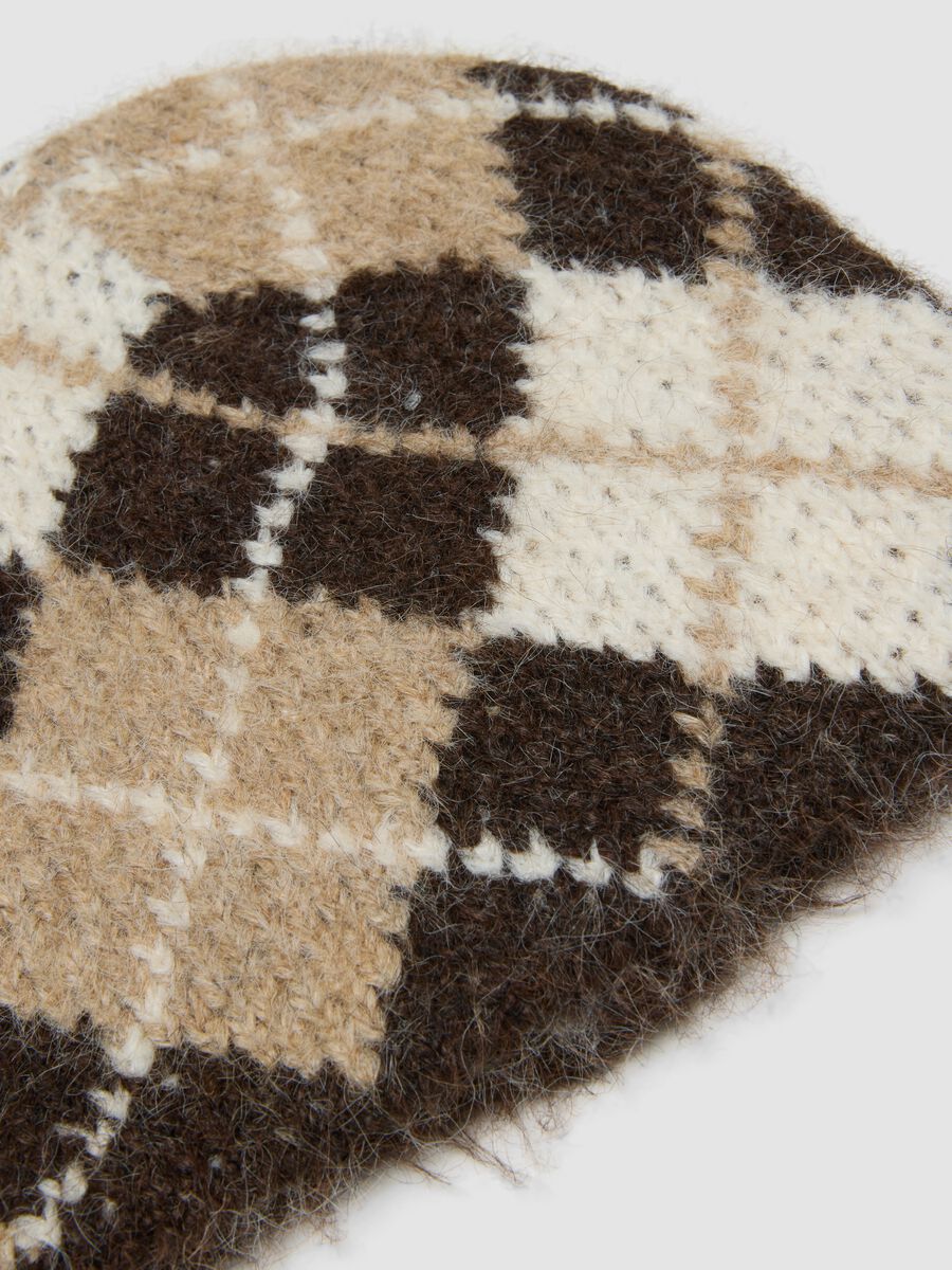 Beige stretch wool hat with diamond pattern_1