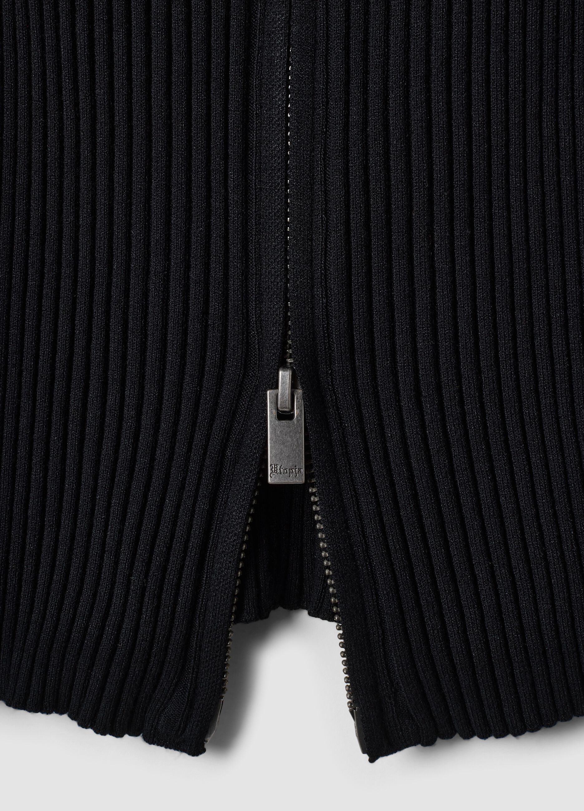 Full-Zip Ribbed Knit Black