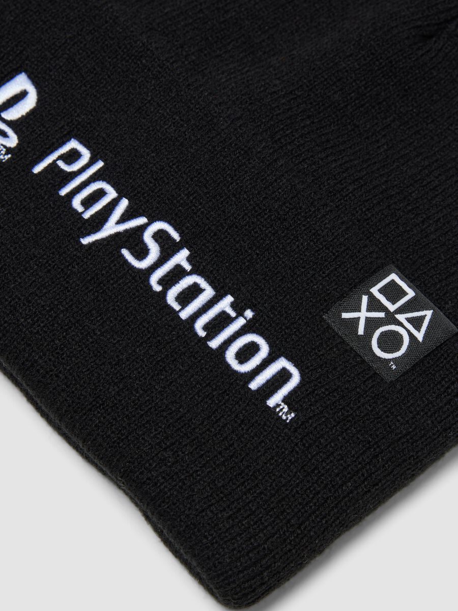 Black cuffed beanie with PlayStation embroidery_2