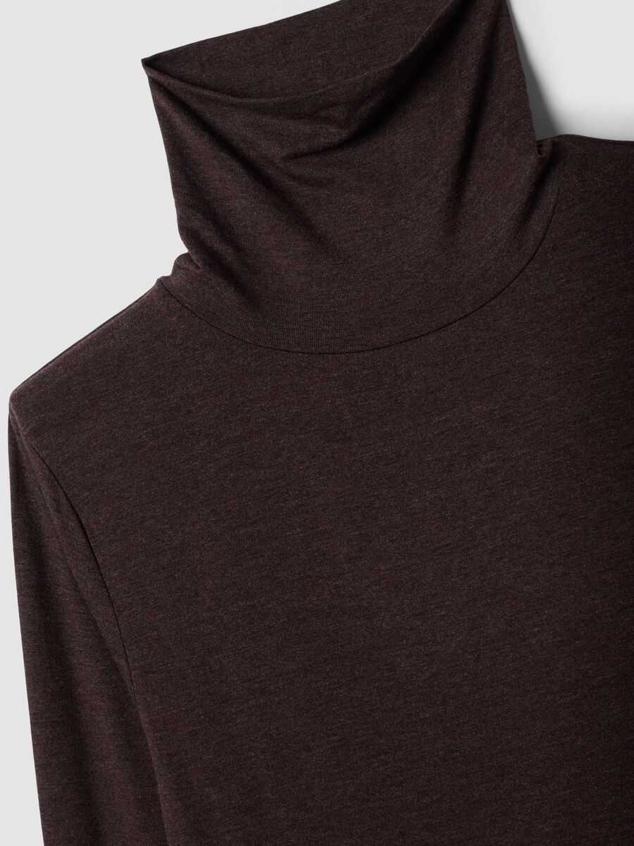 Brown stretch viscose top with mock neck, regular fit_5