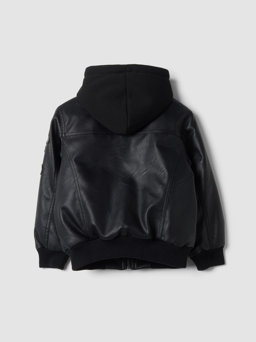Black padded hooded zip-up jacket for boys_7