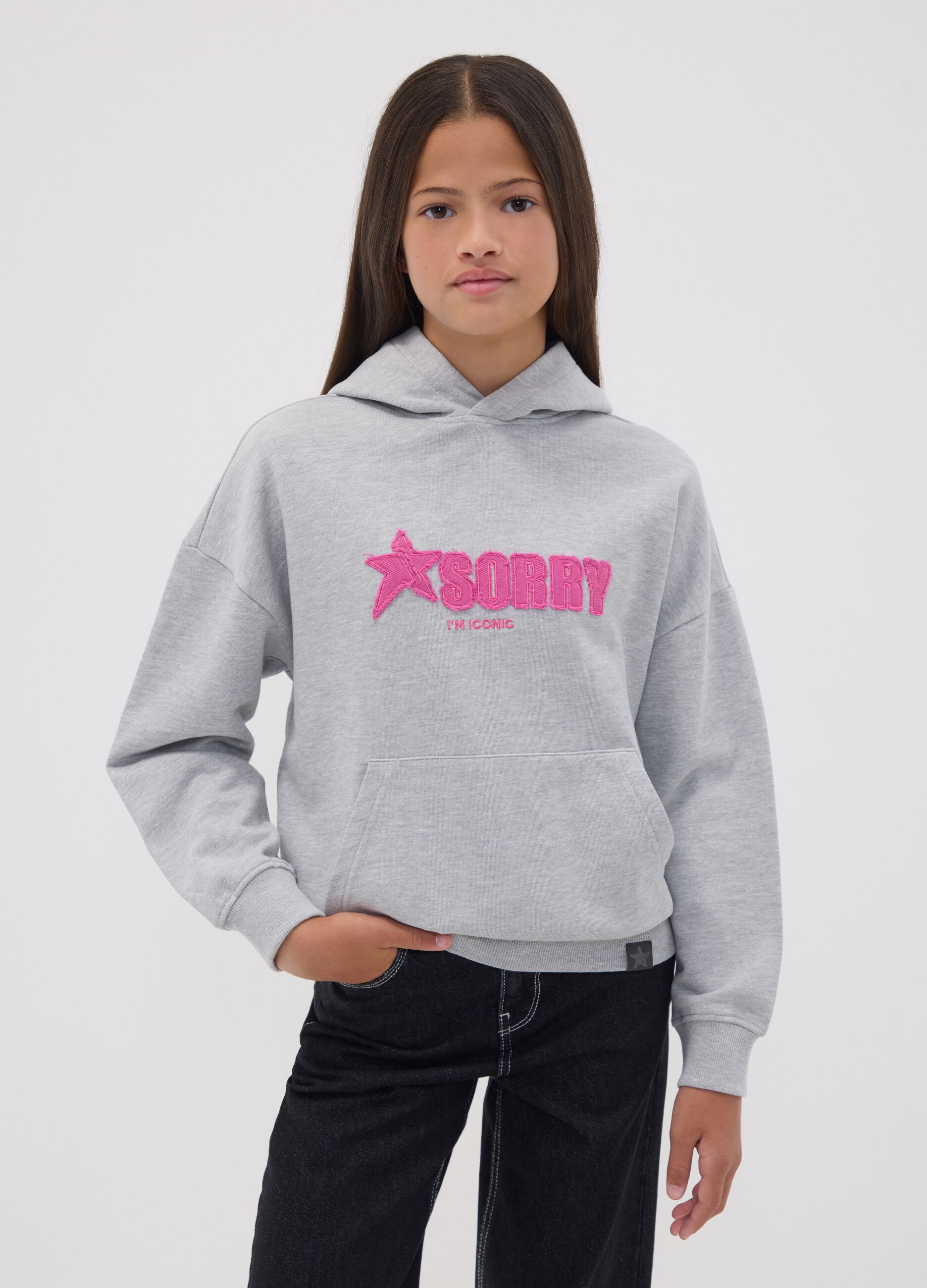 Grey oversized hooded sweatshirt in cotton blend with &ldquo;Sorry&rdquo; embroidery for girls
