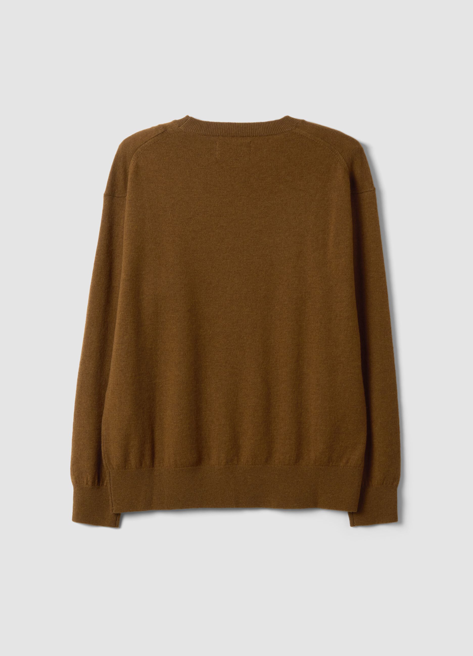 Maglia marrone in pura lana a girocollo over fit