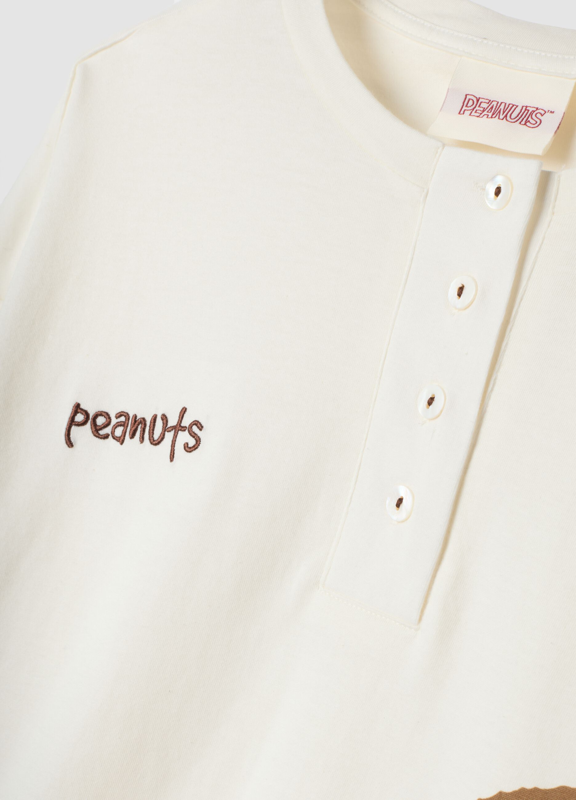 Brown Peanuts-themed pyjamas in pure organic cotton